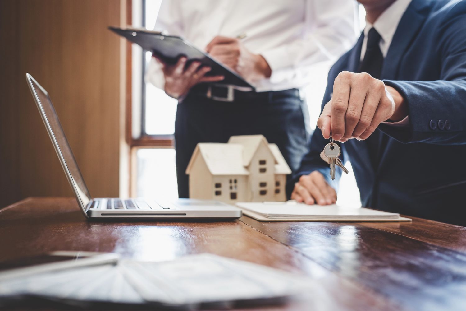 real estate lawyer